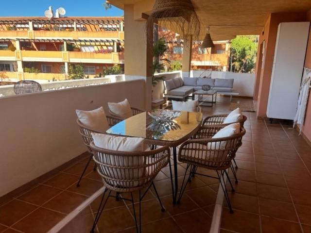 Center Beach 2 Beds Appartement Elviria Marbella Esterno foto