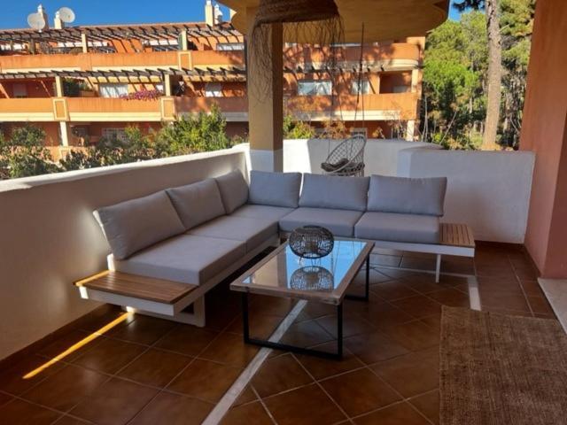 Center Beach 2 Beds Appartement Elviria Marbella Esterno foto